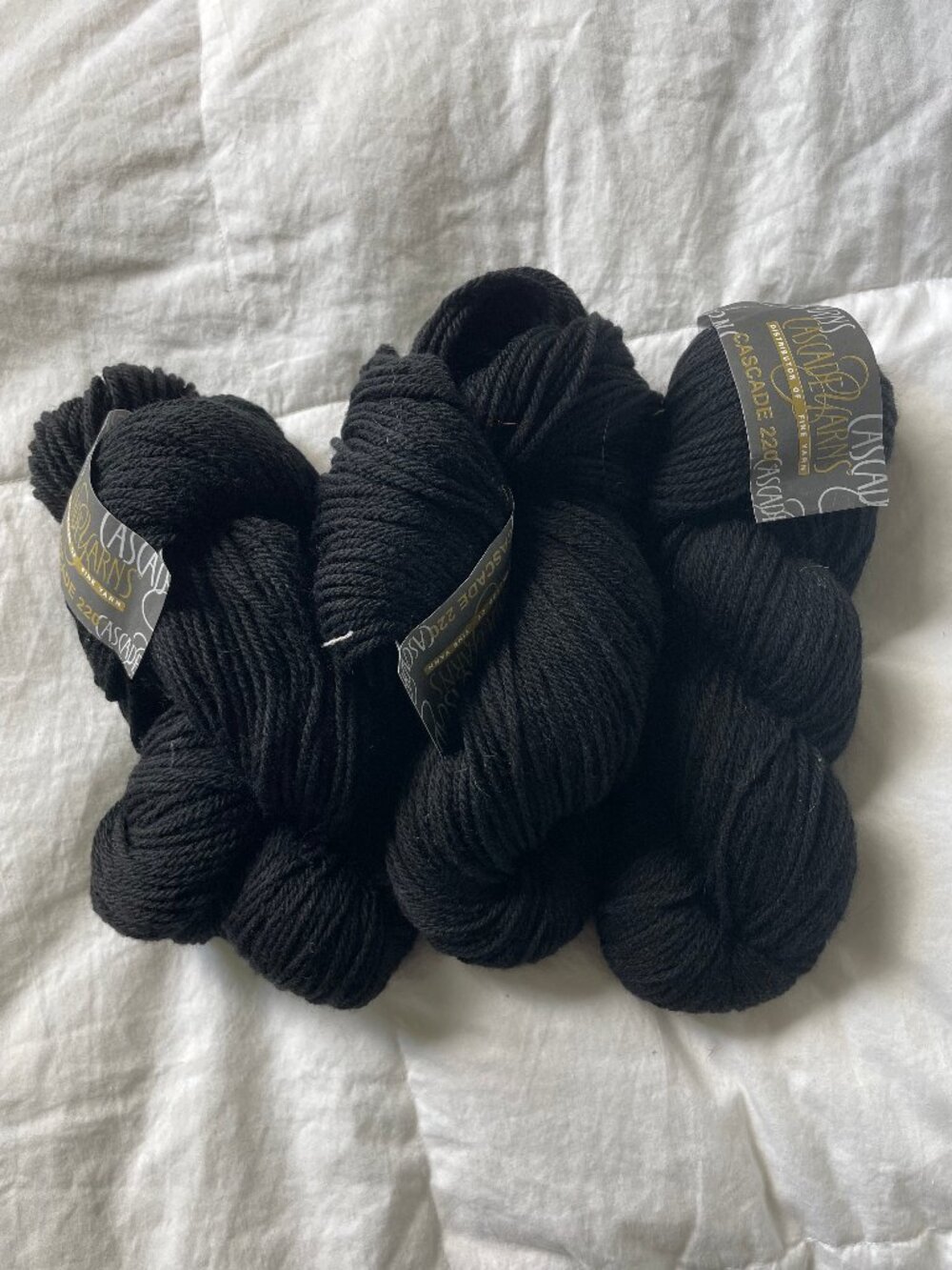 Cascade Yarns Cascade 220 Wool Worsted Weight Yarn 3 Skeins